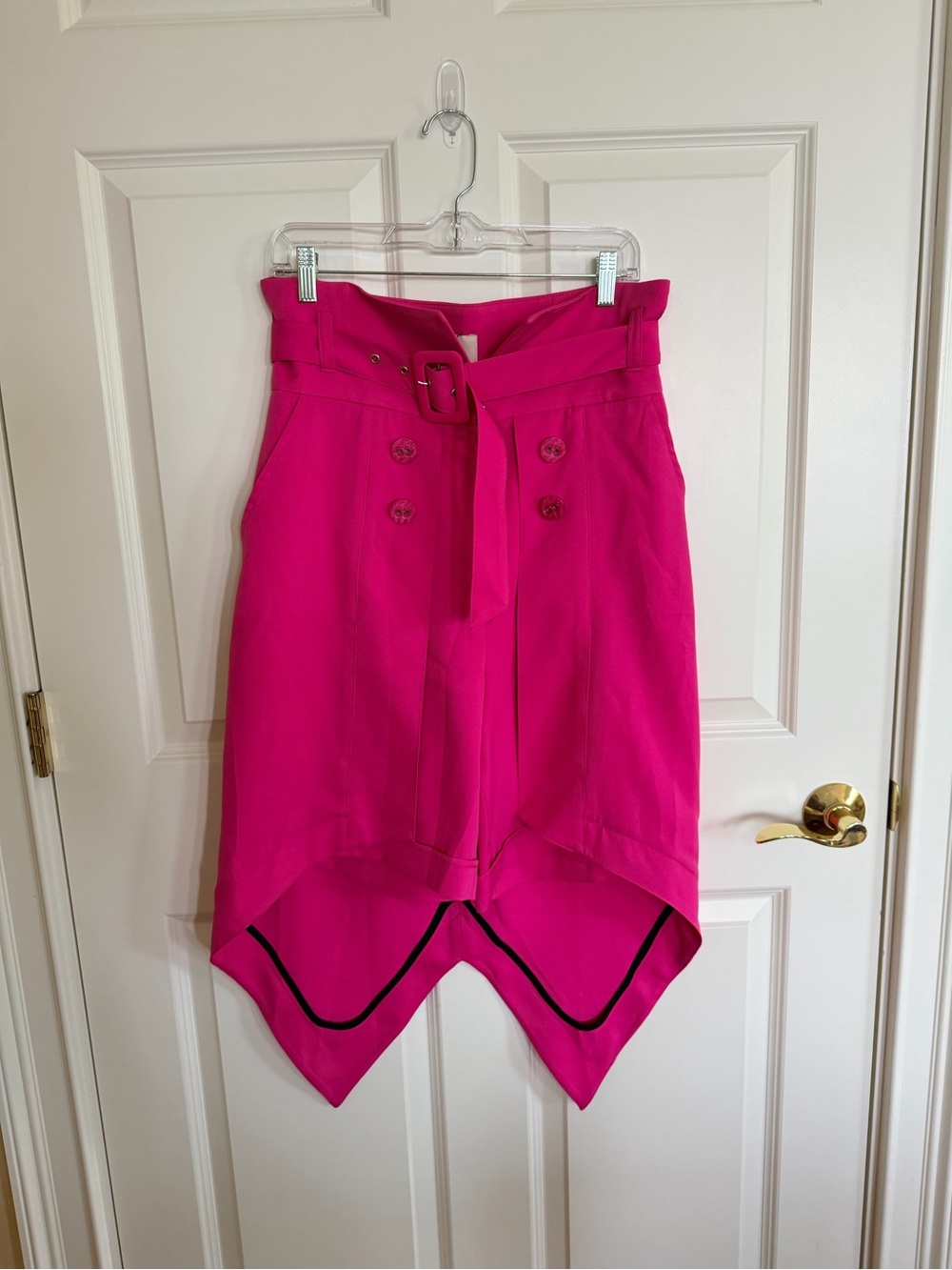 Julia Allert High-Waist Pink Belted Handkerchief Hem Shorts - Picture 3 of 9